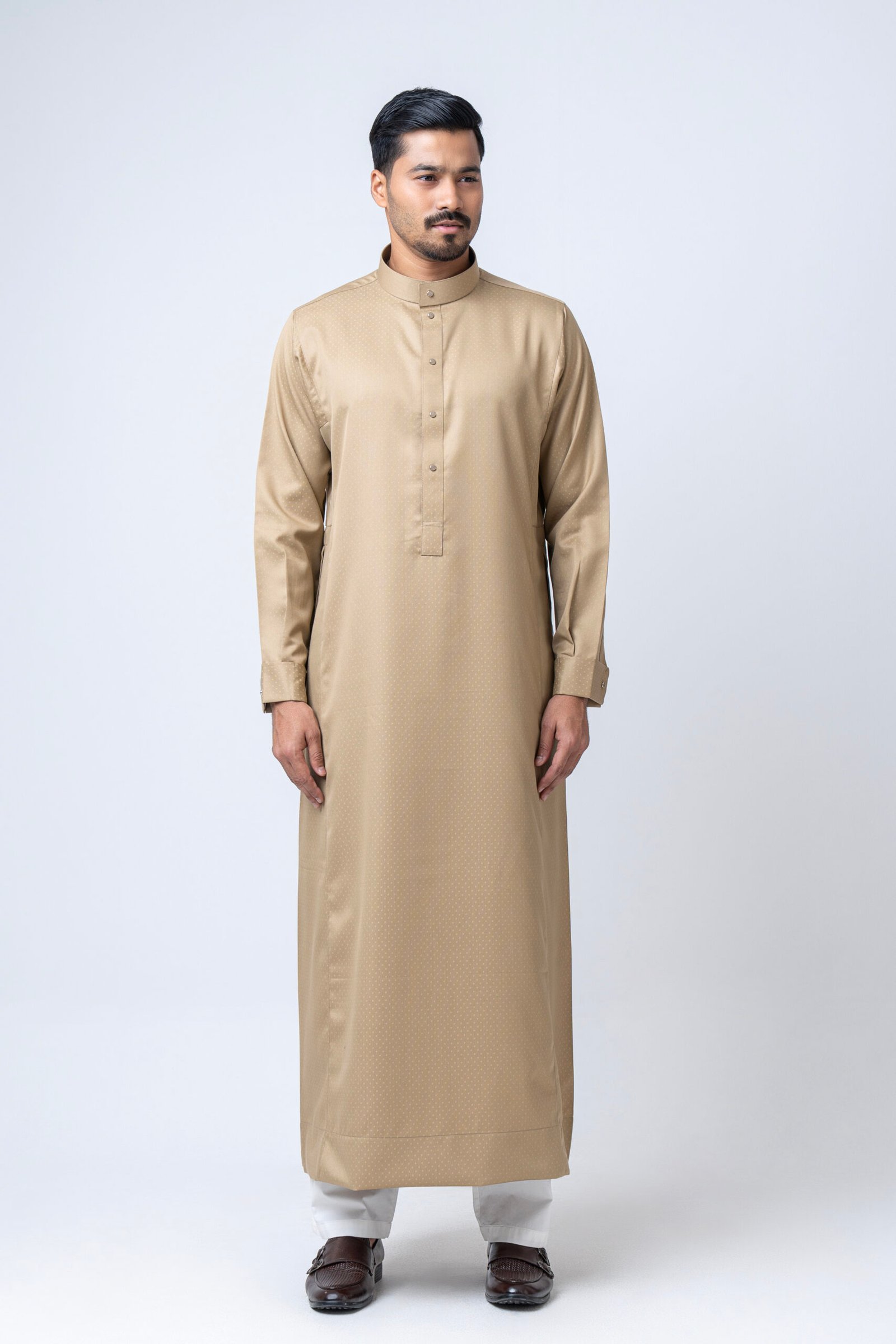 Premium Suiting Thobe / Jubba - Image 2