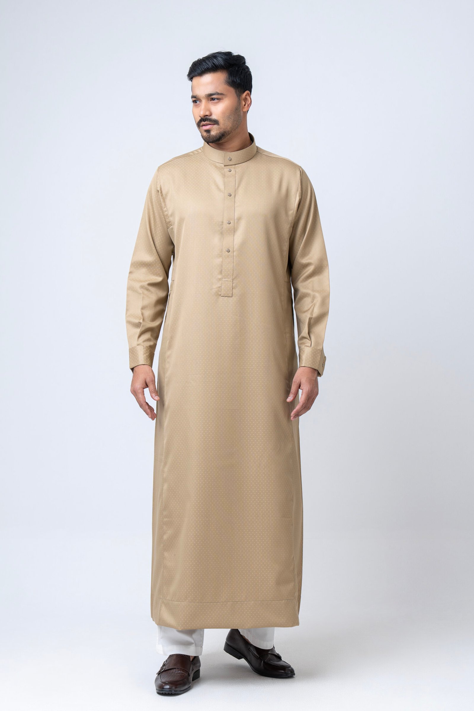Premium Suiting Thobe / Jubba - Image 3