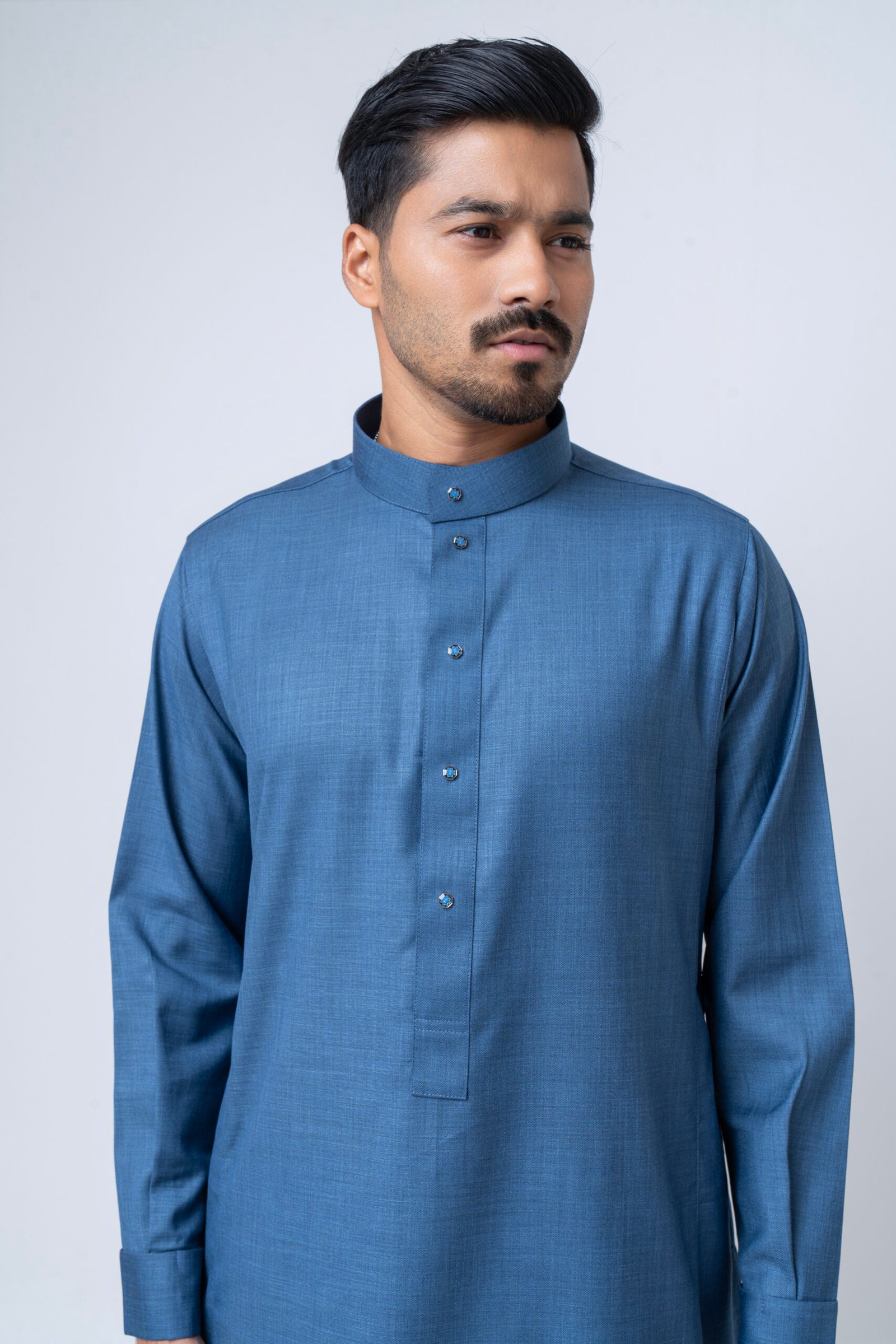 Premium Suiting Thobe / Jubba - Image 4