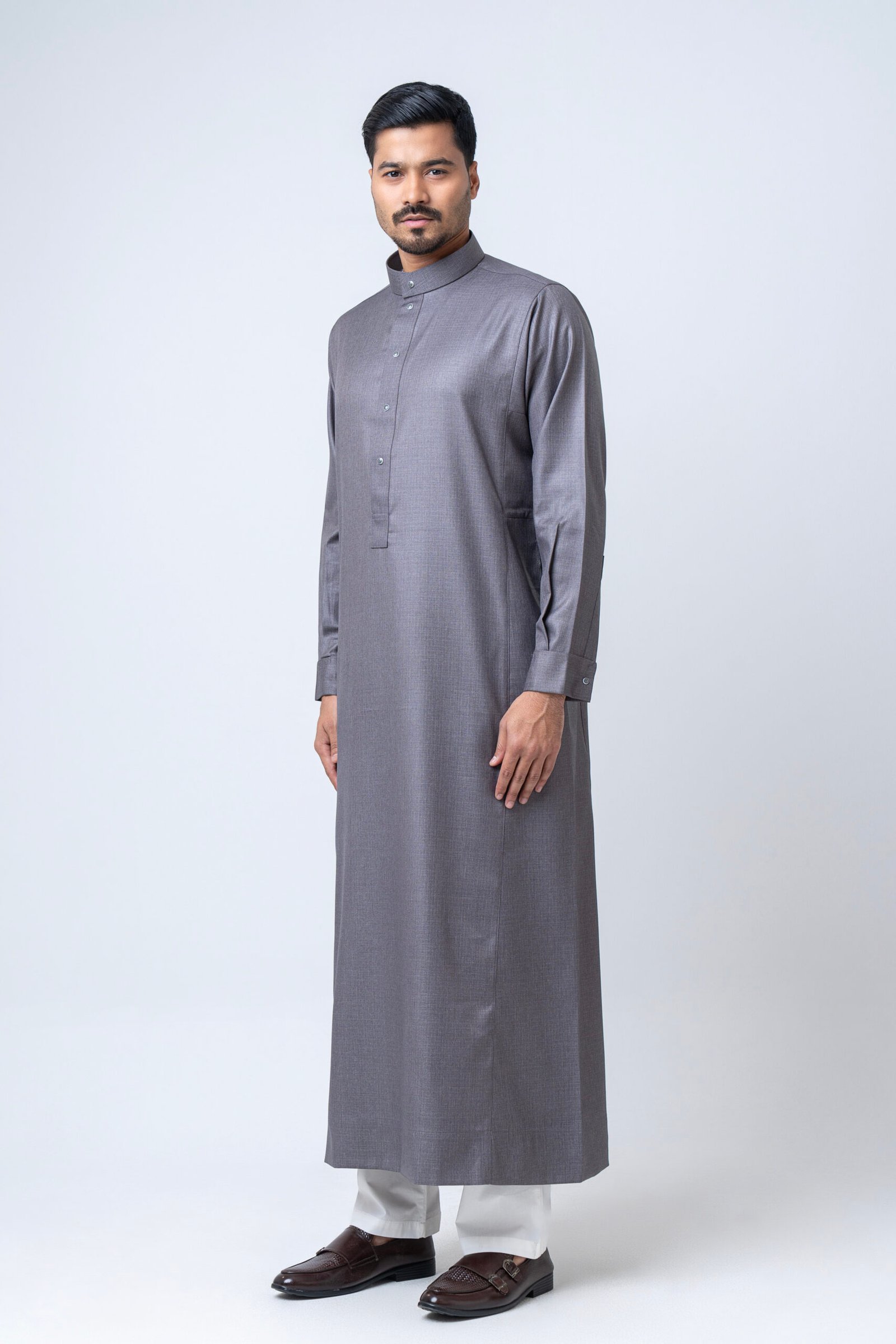 Premium Suiting Thobe / Jubba - Image 2