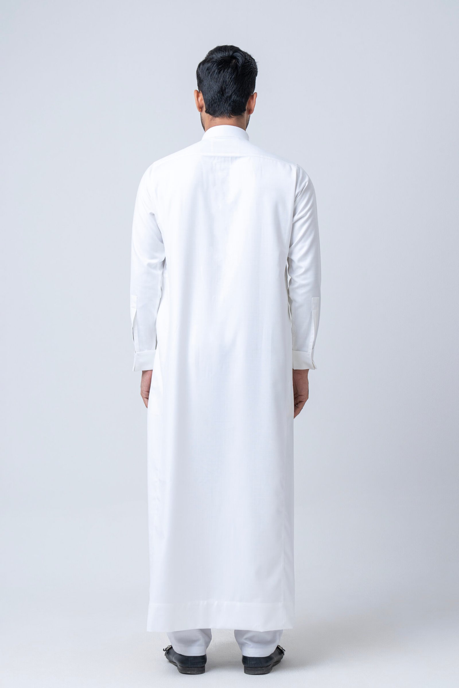 Premium Suiting Thobe / Jubba - Image 3