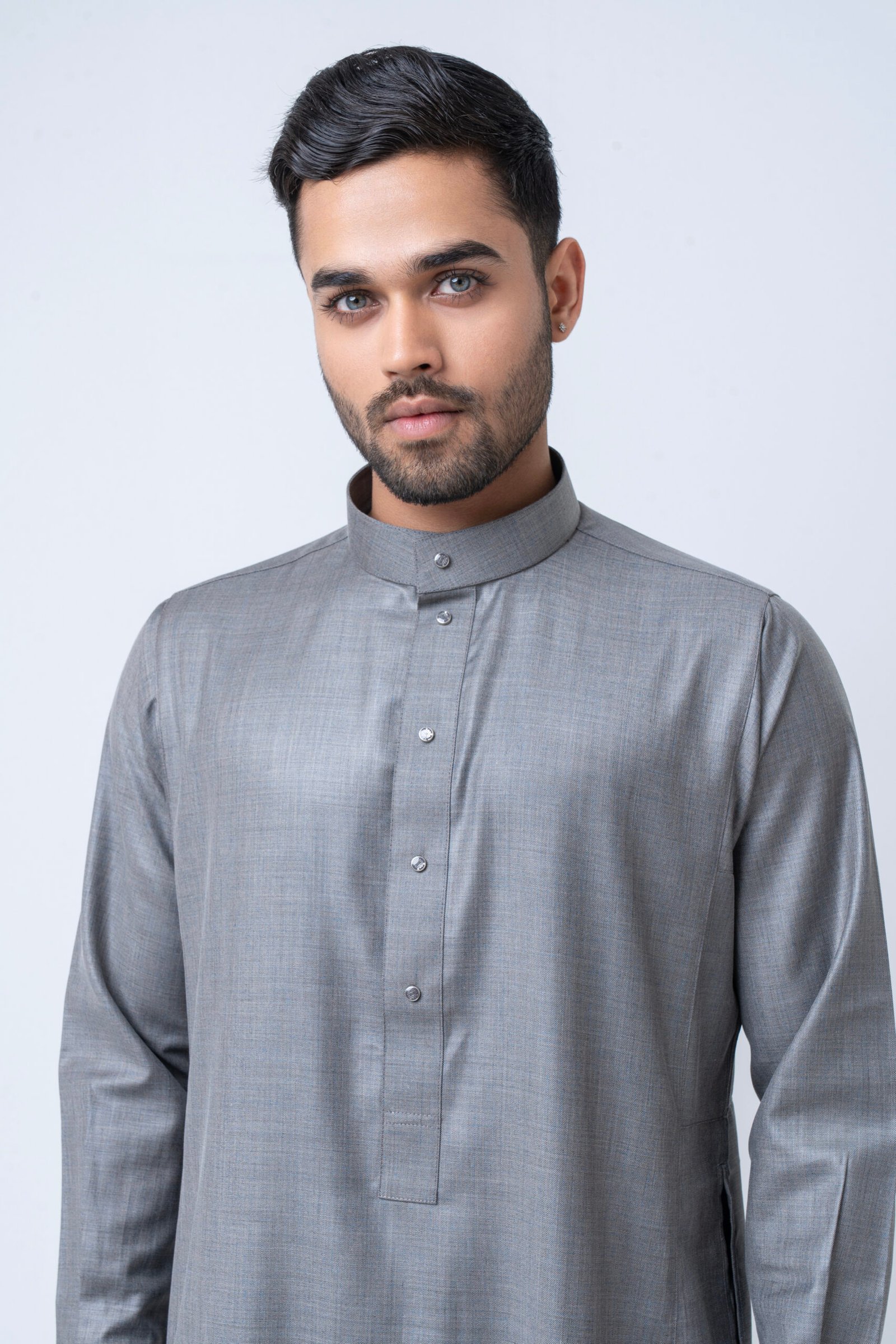 Premium Suiting Thobe / Jubba - Image 4